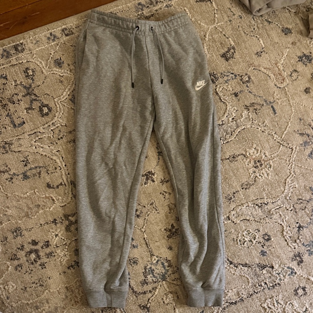 Nike Heather Gray Sweatpants